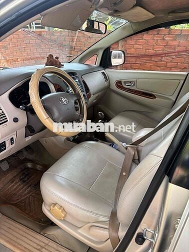 Toyota Innova 2007 G - 240000 km