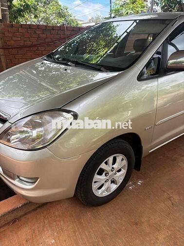 Toyota Innova 2007 G - 240000 km