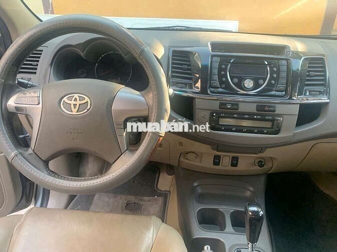 Toyota Fortuner 2.7V 4x2 AT 2013 – 355 Triệu
