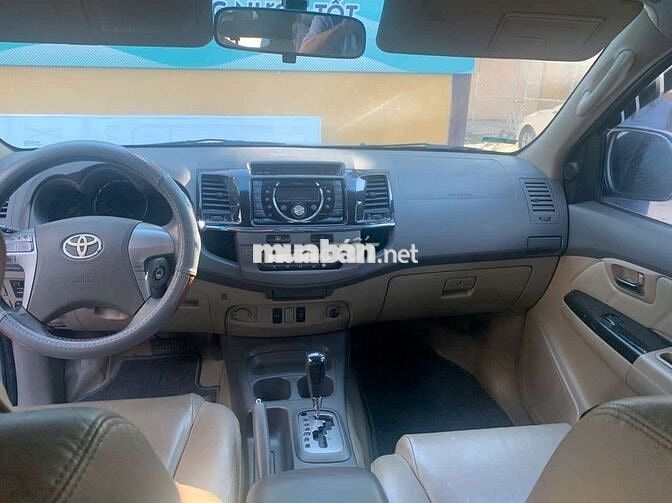 Toyota Fortuner 2.7V 4x2 AT 2013 – 355 Triệu