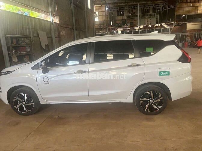 Mitsubishi Xpander Premium 2024