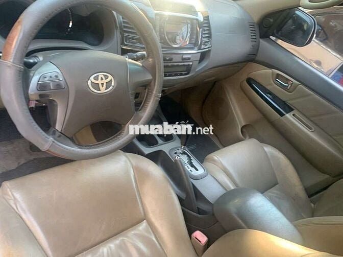 Toyota Fortuner 2.7V 4x2 AT 2013 – 355 Triệu