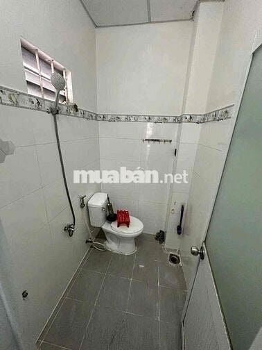 Nhà MẶT TIỀN Đg Số 2 P16 Mới Sơn Sửa: 4.5x15m ,3pn