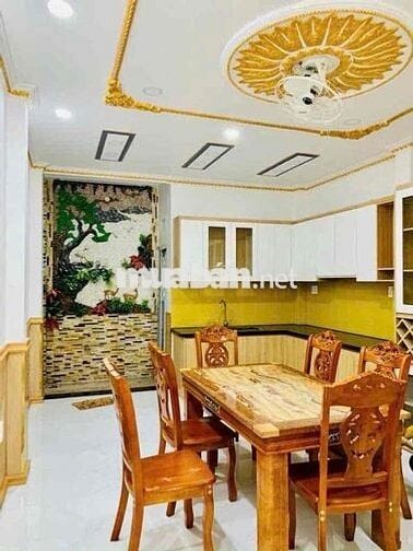 BÁN GẤP NHÀ SÁT TÂN SƠN NHÌ VIP HXH GIÁ CHỈ NHỈNH 9 TỶ