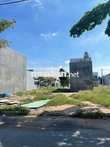 Bán Nhà Gần Tái Định Cư Bình Minh Đồng Nai Có Sổ Hồng Full Thổ Cư