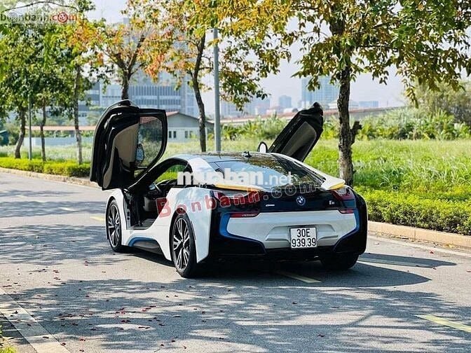 BMW i8 1.5L Hybrid 2014