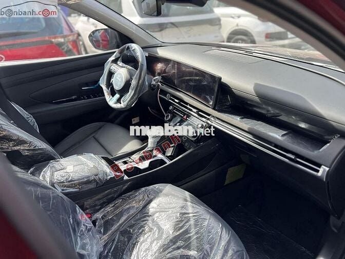 Hyundai Tucson 2.0 AT Đặc biệt 2025