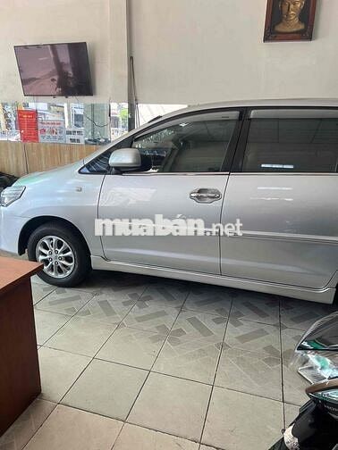 Toyota Innova 2014 2.0E - 115000 km