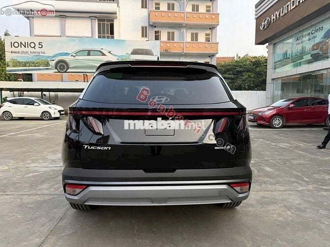 Hyundai Tucson 1.6 AT Turbo HTRAC Đặc biệt 2025