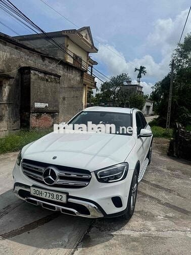 Gia Đình Cần Bán Ngay GLC 200
