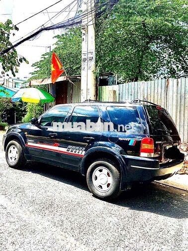 Ford Escape số sàn 2.0L 4 máy ít hao xăng