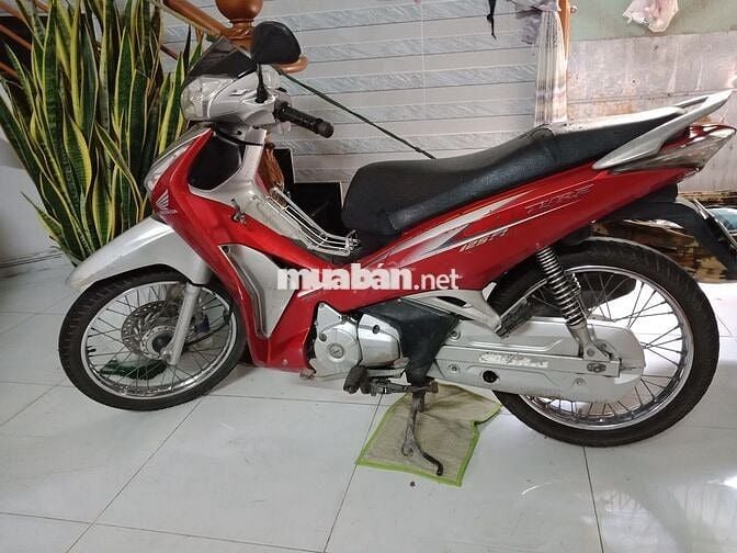 future FI.2013.rất đẹp  máy im thì thầm khỏi bàn