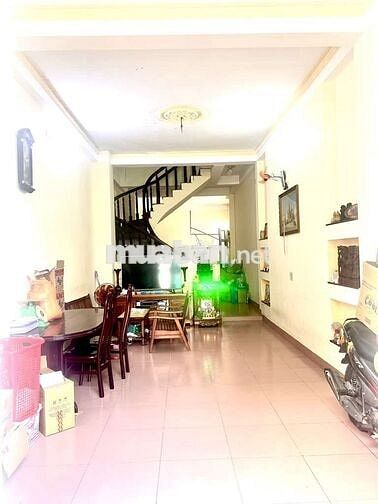 1113 Huỳnh tấn phát,Phú Thuận,Q7  70m2, 3Tầng, Ngang 4x18m, Nhỉnh 6tỷ