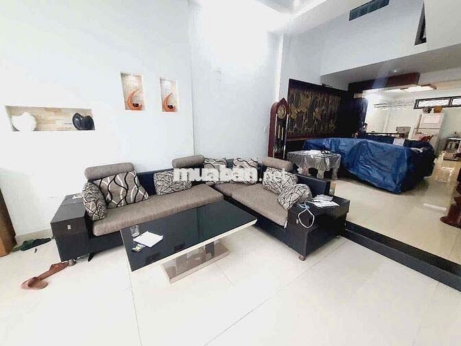 NHÀ 3 TẦNG MẶT TIỀN ĐỖ NHUẬN- TRƯỚC BẾN XE