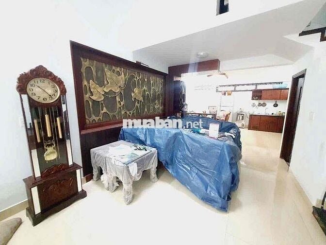NHÀ 3 TẦNG MẶT TIỀN ĐỖ NHUẬN- TRƯỚC BẾN XE
