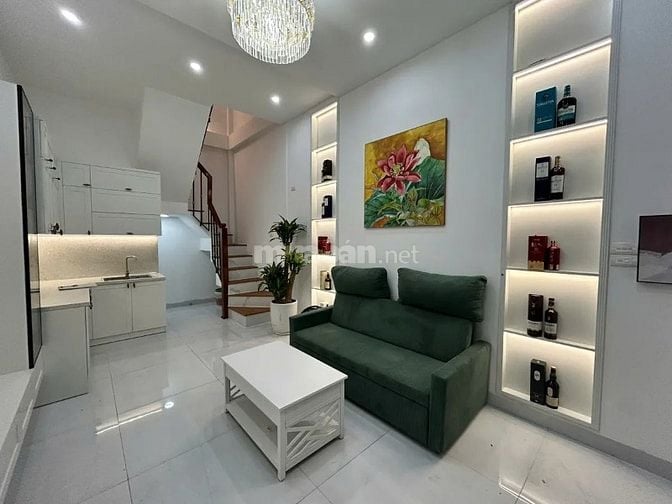 Bán nhà Vũ Tông Phan, gần phố, 60m, 5 tầng, 4,5m MT, giá 14 tỷ 