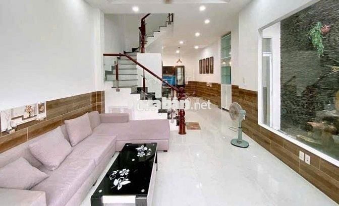 Bán nhà HXH 1/ đường CMT8 Tân Bình. dt 37,8m2 giá 4 tỷ 5. Sổ Riêng