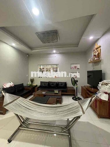 BÁN  NHÀ 4 TẦNG, NGANG 7.5, 122m2 , HUỲNH TẤN PHÂT, Q.7, 5.35 TY.