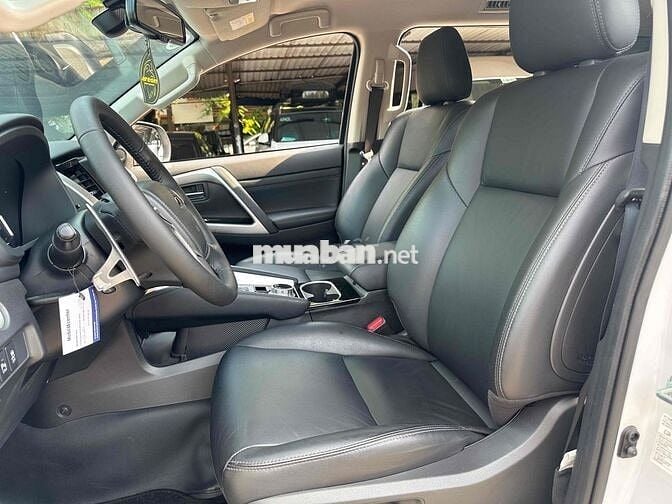 Mitsubishi Pajero Sport 2023 4x4AT 2 Cầu 1 Vạn Dầu