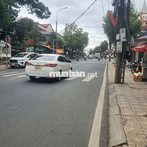 BÁN NHÀ NGUYÊN CĂN MẶT TIỀN NGUYỄN ĐÌNH CHIỂU P9 ĐÀ LẠT - 500M2