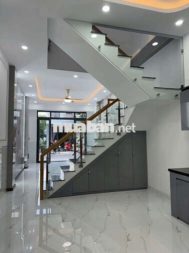 Nhà diện tích 4x16  sổ hồng chao tay ,giá công khai 2.6 tỷ
