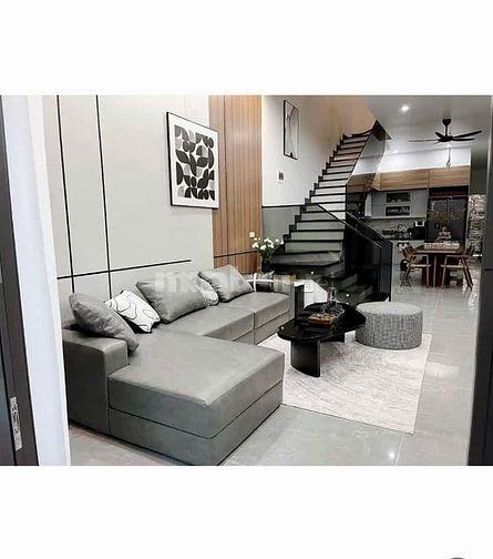 Cần bán gấp nhà 1 trệt, 1 lầu hẻm Vũ Tùng, PN, giá 2 tỷ9, dt 39m