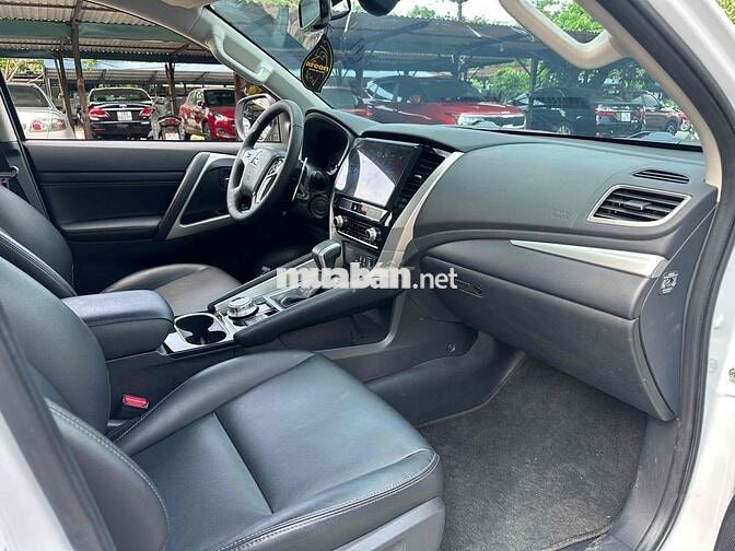 Mitsubishi Pajero Sport 2023 4x4AT 2 Cầu 1 Vạn Dầu