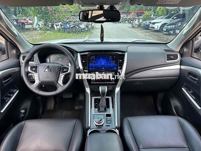 Mitsubishi Pajero Sport 2023 4x4AT 2 Cầu 1 Vạn Dầu