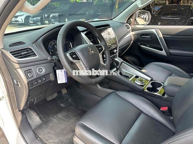 Mitsubishi Pajero Sport 2023 4x4AT 2 Cầu 1 Vạn Dầu