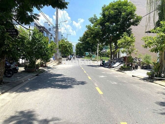 Cơ hội vàng đầu tư lô đất siêu hiếm đi bộ ra biển giá *** khu vực