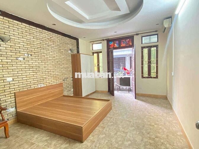 ĐHBK ĐHKT ngõ 366 bạch mai 2tr 3tr3 4tr full đẹp khép kín.