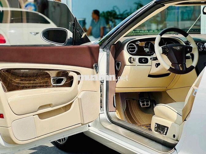 Bentley Continental GTC mui xếp up form 2015