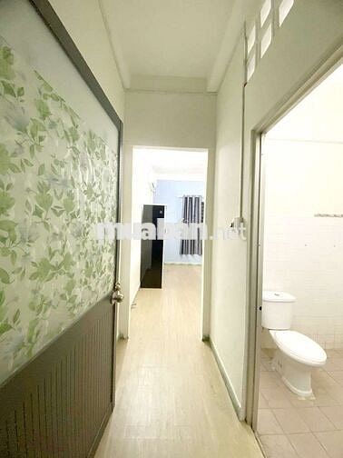🌟PHÒNG CÓ GÁC Ở ĐƯỢC 6 NGƯỜI 6 XE CỬA SỔ TRỜI KẾ CÔNG VIÊN PHÚ NHUẬN