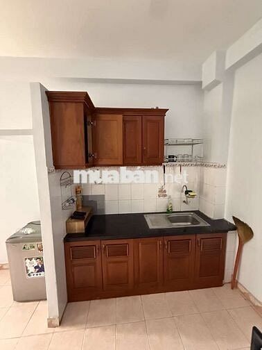 Quận 7 kế UFM bán nhà 3 tầng BTCT 2pn2wc, cách mặt tiền chỉ 50m,2.x tỷ