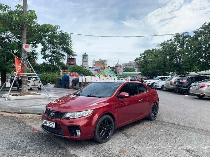 Kia Forte 2009 Koup 2.0 AT - 148 km