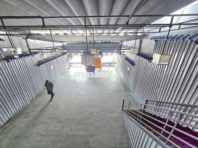 Cho thuê mặt bằng kinh doanh 160m2 quận 7