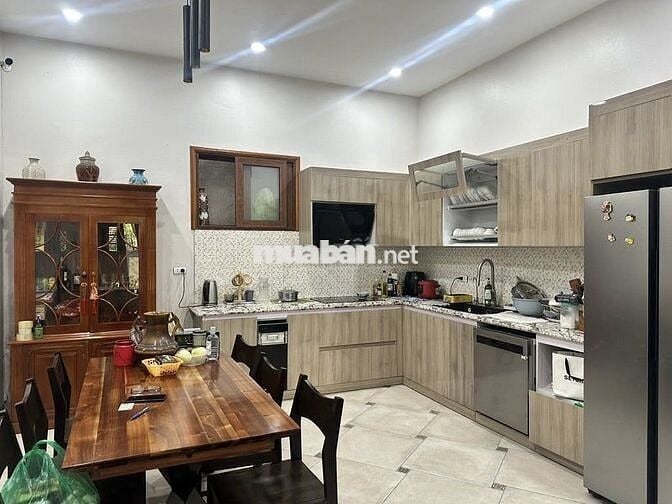 Vợ chồng anh Đức  bán nhà 38m,5t tại Bế Văn Đàn,HĐ,ô tô đỗ cửa chỉ 8t