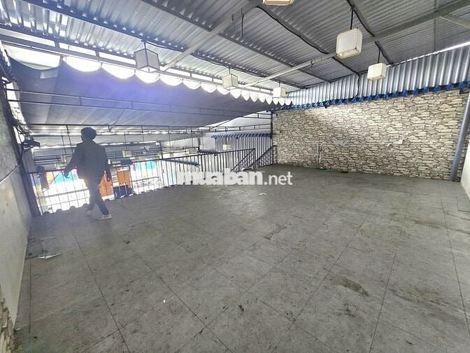 Cho thuê mặt bằng kinh doanh 160m2 quận 7