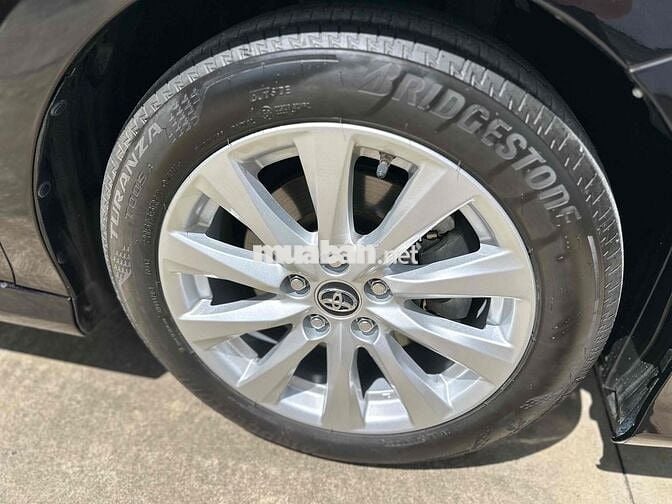 Toyota Camry 2019 2.0G - 5c tự động BH 1 năm
