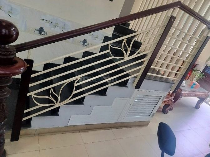 BÁN NHÀ KHU NGUYỄN CỬU ĐÀM . HẺM ĐỐI DIỆN TRƯỜNG CẤP 3 TÂN BÌNH 4 Lầu 