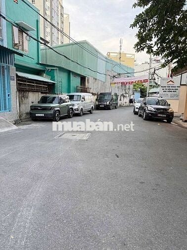 Nhà P2 Tân Bình khu Vip Sân Bay 8 Phòng Xe Hơi Thông