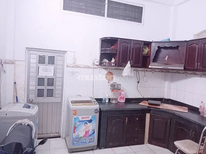 PHÒNG TRỌ TRUNG TÂM QUẬN 8, DƯỚI TRỆT THOÁNG MÁT THUẬN TIỆN DI CHUYỂN
