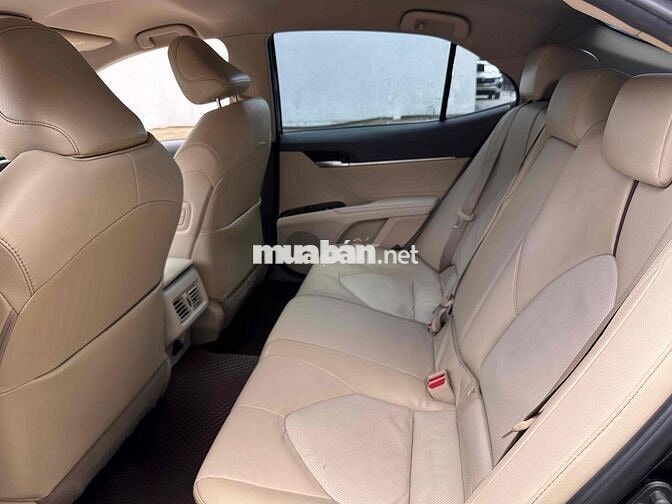 Toyota Camry 2019 2.0G - 5c tự động BH 1 năm