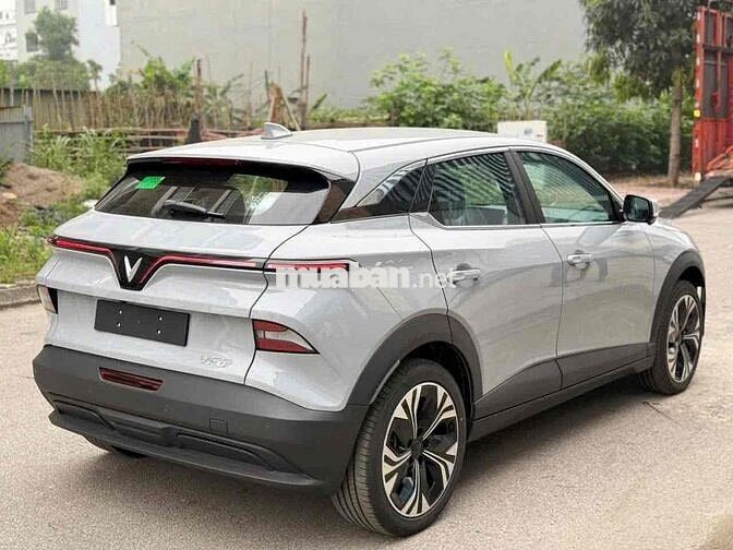 VF6 Plus sẵn giao. bao hồ sơ 80%. giảm đến 30tr
