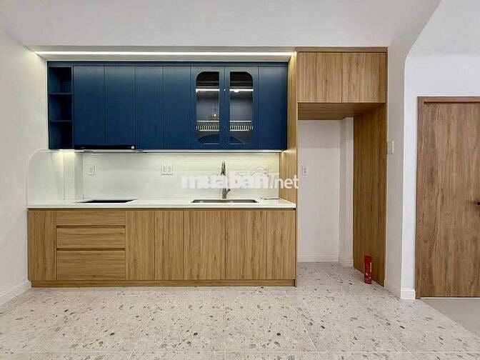 NHÀ ĐẸP MỚI XÂY, SÁT CHỢ TÂN HƯƠNG, HẺM XE HƠI NGUYỄN SÚY, 60M2, 3T.