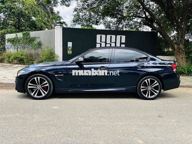 BMW 3 Series 2013 320i - 80000 km