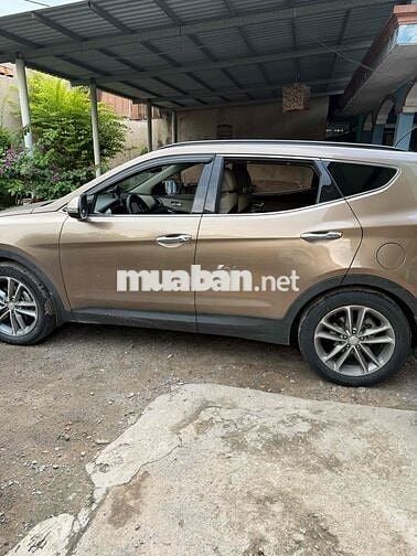 Hyundai Santa Fe 2016 2.4L  AT 4WD - 84000 km