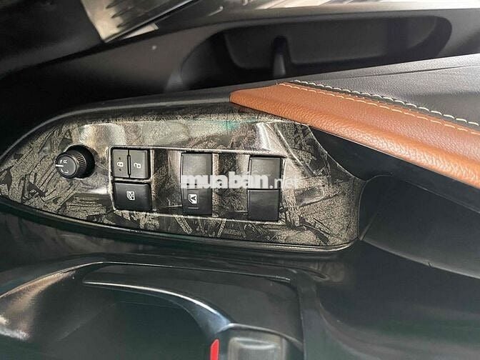 Toyota Innova 2019 2.0E - 90000 km
