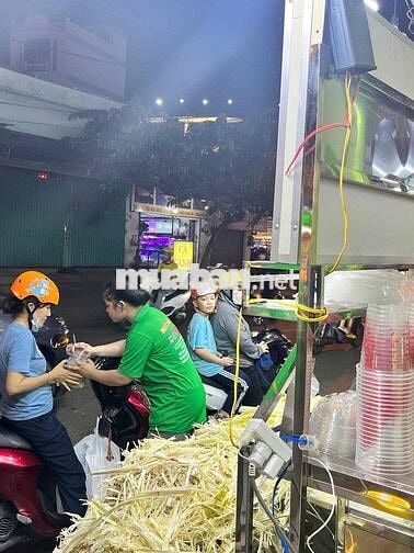 SANG NHƯỢNG CỬA HÀNG NƯỚC MÍA ĐÈN ĐỎ – Q6 GIÁ CHỈ HƠN 100 TRIỆU 🔥