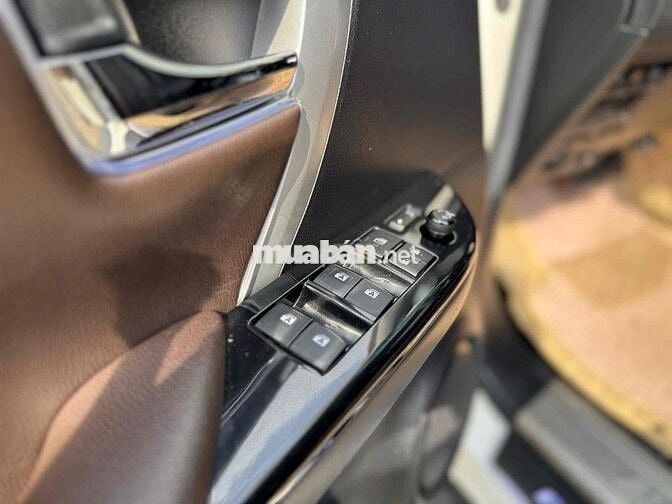 Toyota Fortuner 2017 2.7V 4x2 - 30000 km